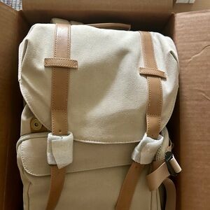 Bagsmart Beige Canvas Backpack with Tan Trim for Men NWT in original box